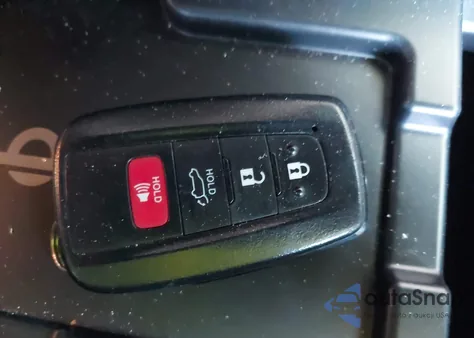 2021 Toyota Highlander Xle z USA, uszkodzony, nr VIN 5TDGZRBH5MS559168